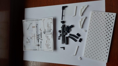 4D model nacvakávací stavebnice samopalu MP5 (optika) 1:6
