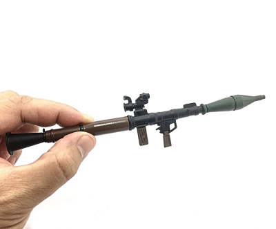 4D model nacvakávací stavebnice protitankové zbraně RPG 1:6