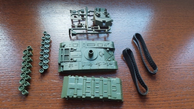 4D model nacvakávací stavebnice tanku Type 98 1:72